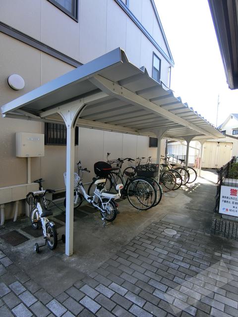スカイハイツ植田 B棟