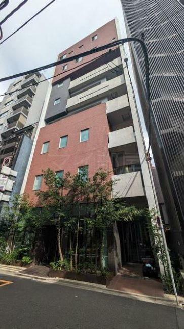 BRICKS COURT