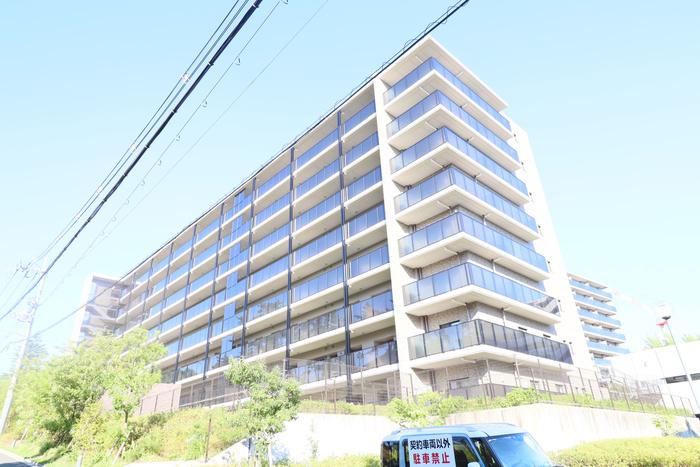 ジオ北千里藤白台A棟