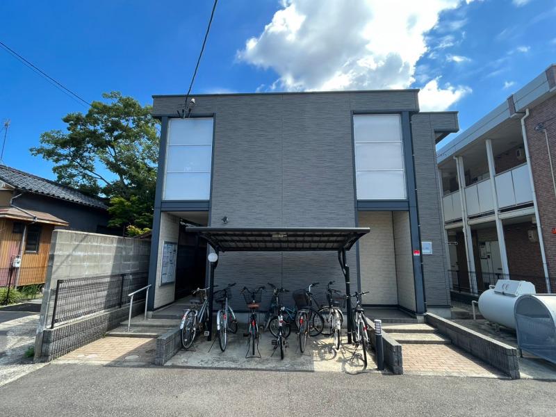 レオパレスアイビス AYA