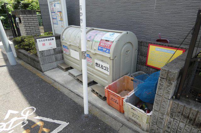 レオパレスカーサアベニューIV