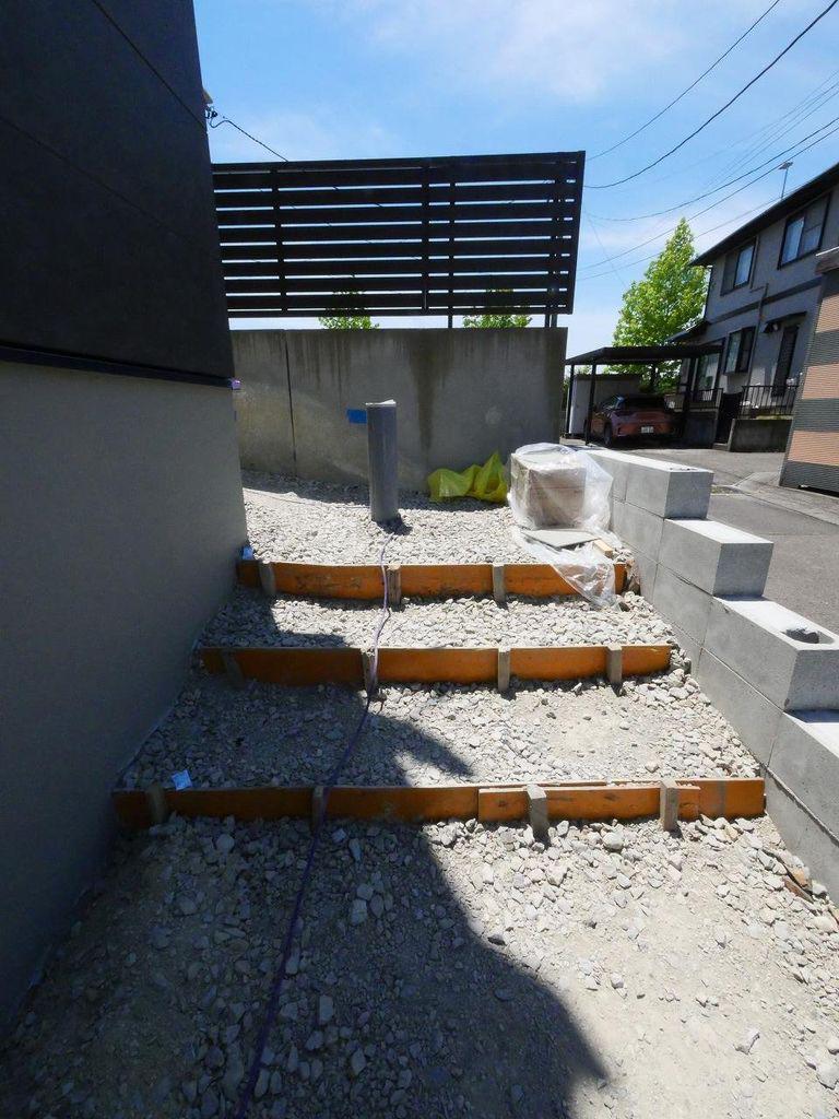 LOGIC蟹沢