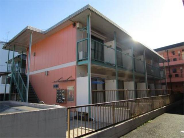 FLAT HOUSE