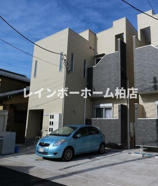 RIZEST 柏