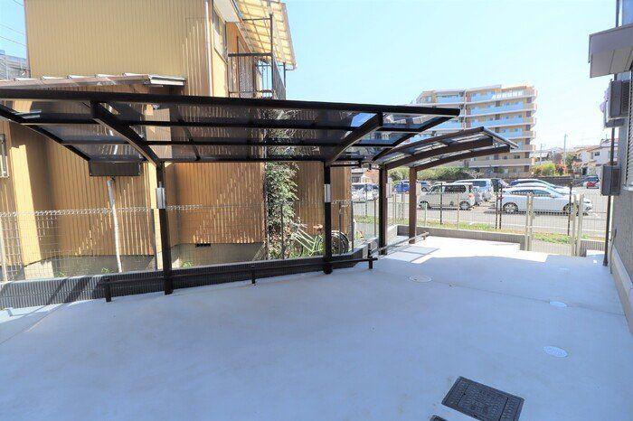 ロイヤルクレスト六号館