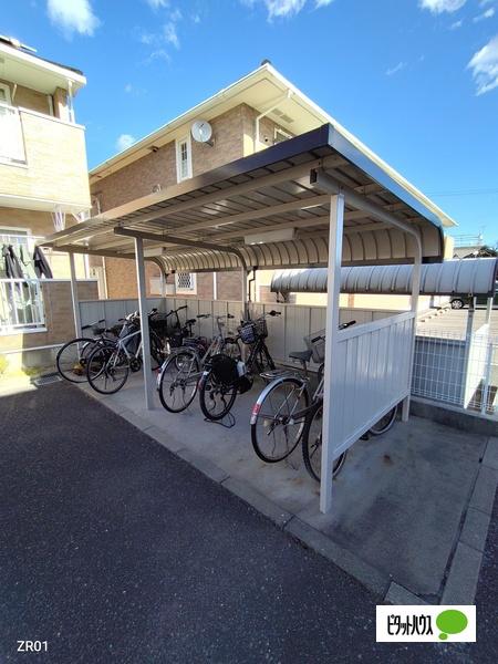 グランデカメリア山の手V