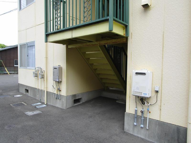 栄アパート