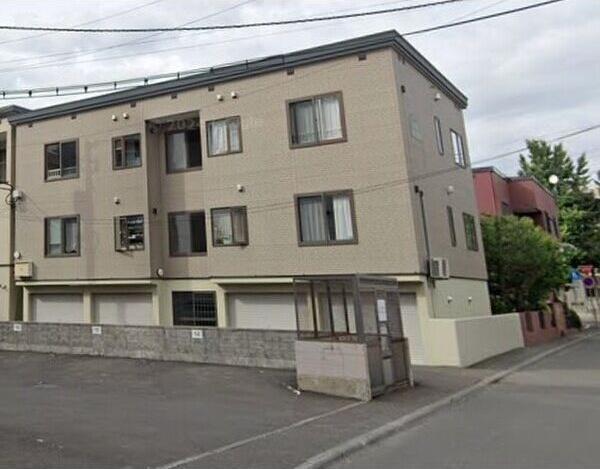 MEZON WATANABE