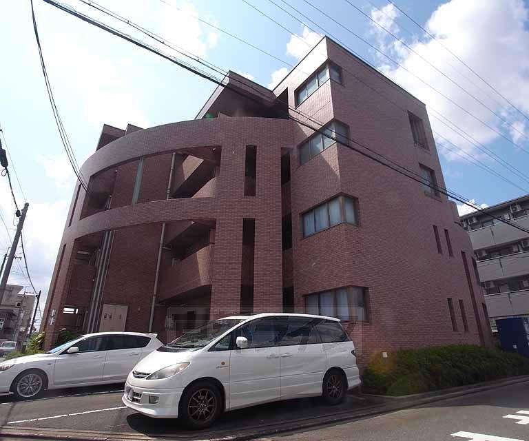 エリーフラッツ西ノ京