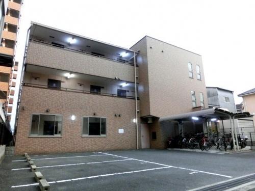 ラルジュ・アール