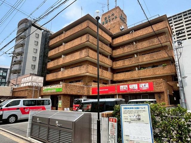 エルベ楠葉コート