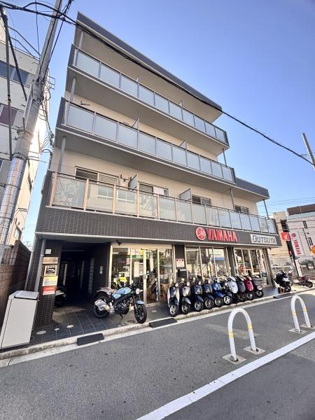 イースト ONE