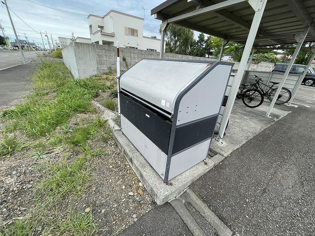 ホワイトスクエア