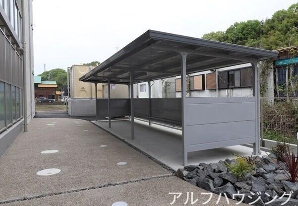 IVE イースト 新池