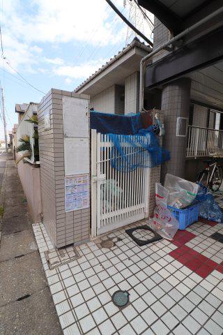コーポアクロス