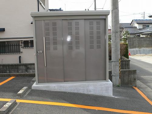 ドミール静