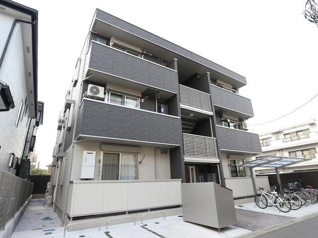 プラティア