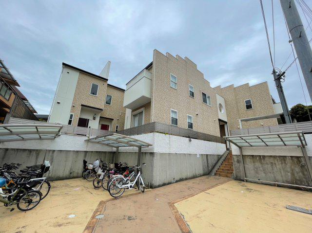 VIANO西山町