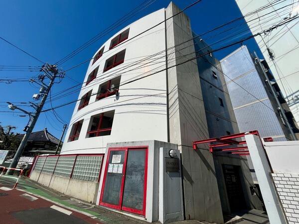 プラティーク夏目坂