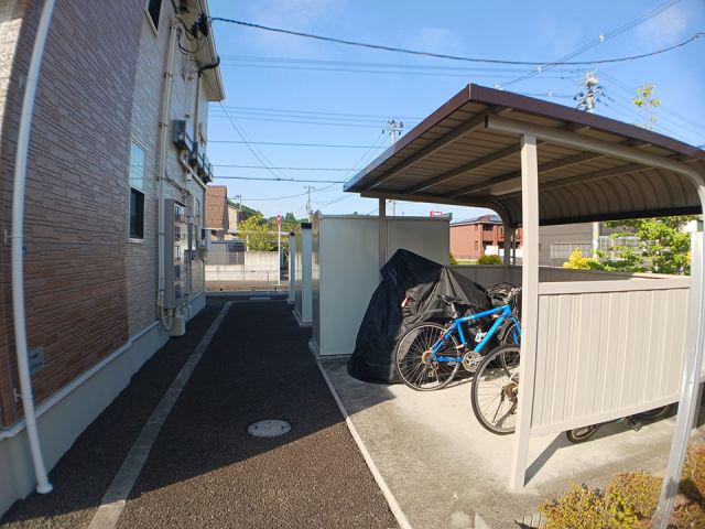 レセンテ・E弐番館
