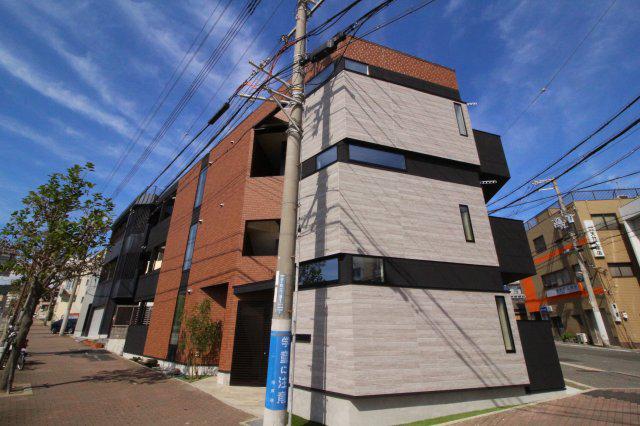 コティ山下町