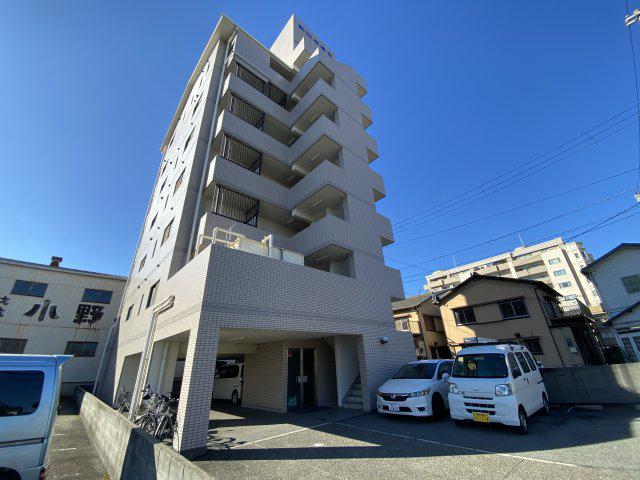 メゾン前田