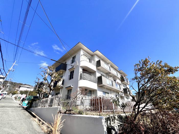 ハイツ甑岩