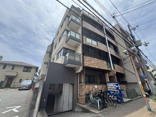 セシルコート
