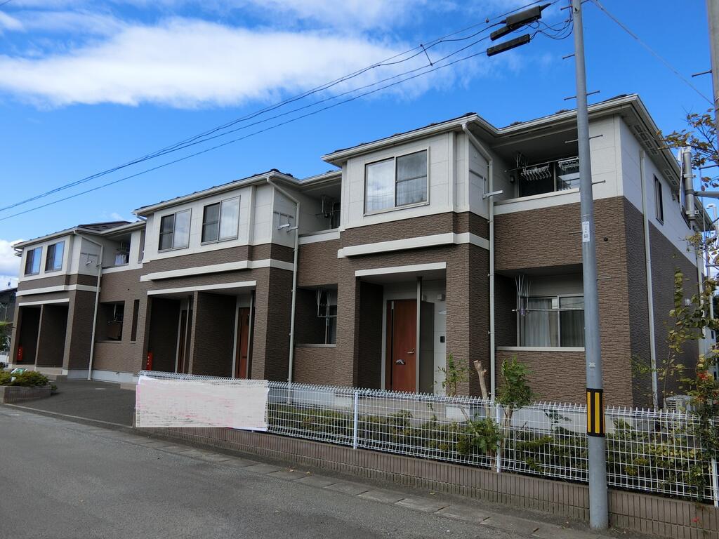 SUNNY HOUSE 
