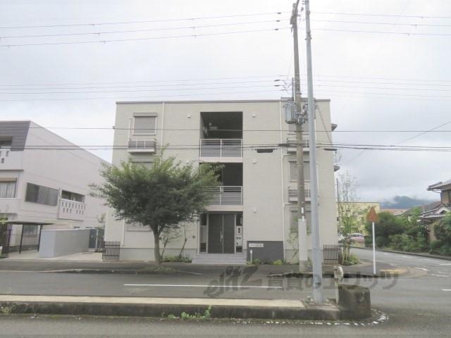 シャーメゾン KEY LUCK