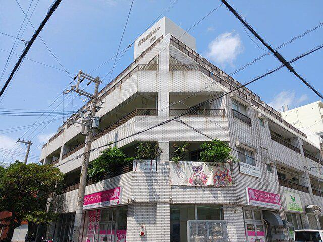 福琉産業ビル前島