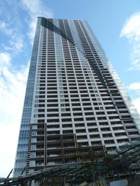 THE TOKYO TOWERS SEA TOWER