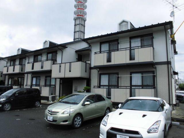 ロイヤルガーデン吉倉 D
