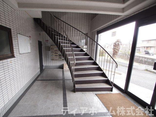 ロイヤル高田