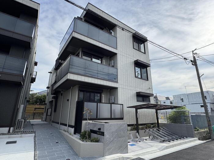 阪神本線 甲子園駅 徒歩9分 3階建 築1年