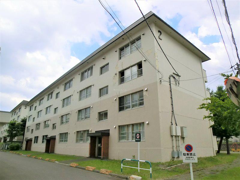 札幌西月寒団地2号棟