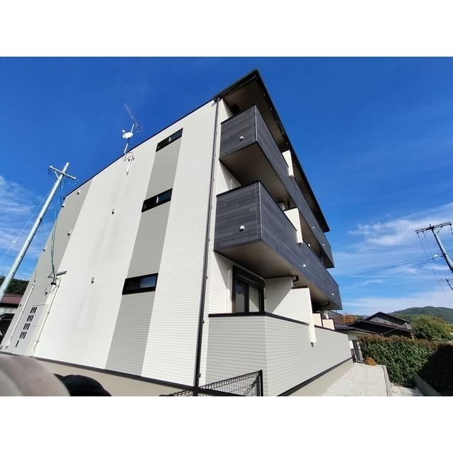 フェレーザ本町