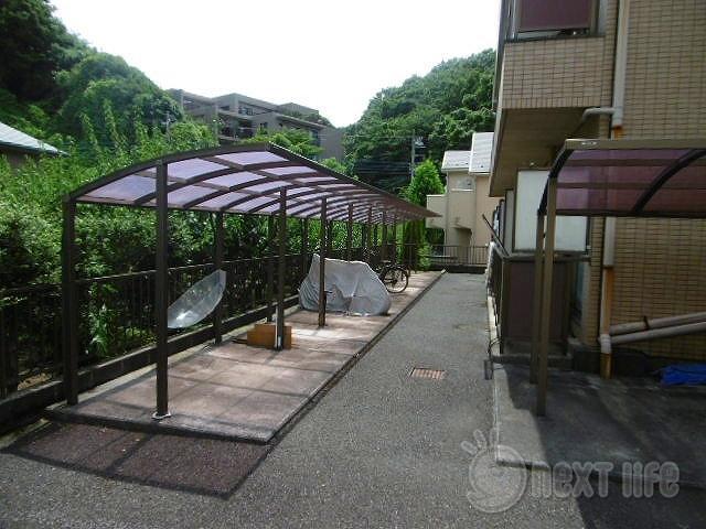 ハイネス・荒井