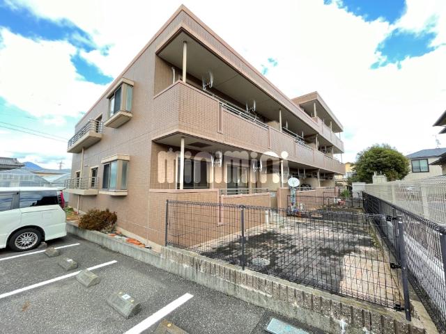 アデューム