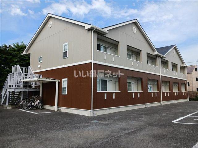 ファミール岩間