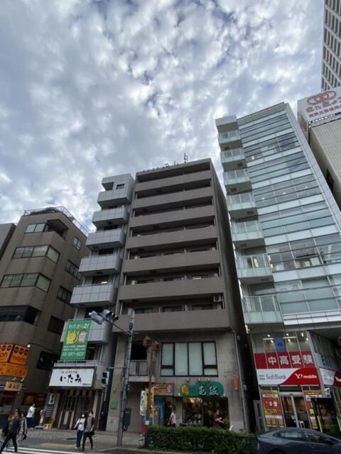 NEO ROOMELIA