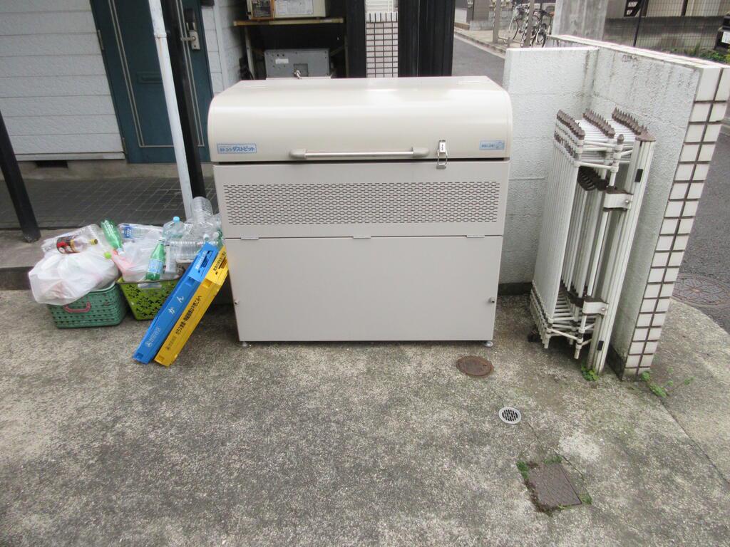 レオパレス三軒茶屋A棟