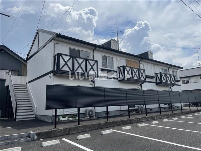 メゾンローズB