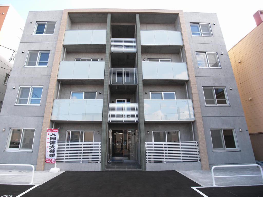 PLEASURE MINAMI13JO(2LDK/1階)