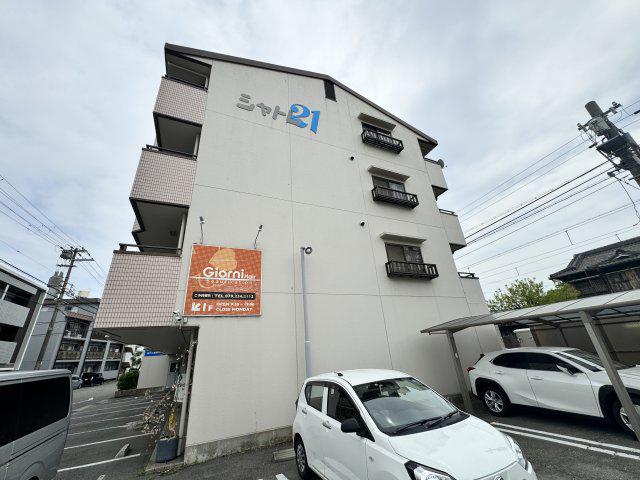 シャトレ21(3LDK/2階)