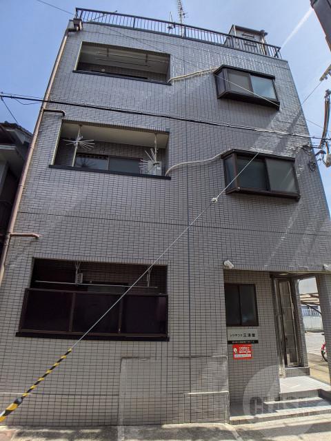 レジデンス三津屋