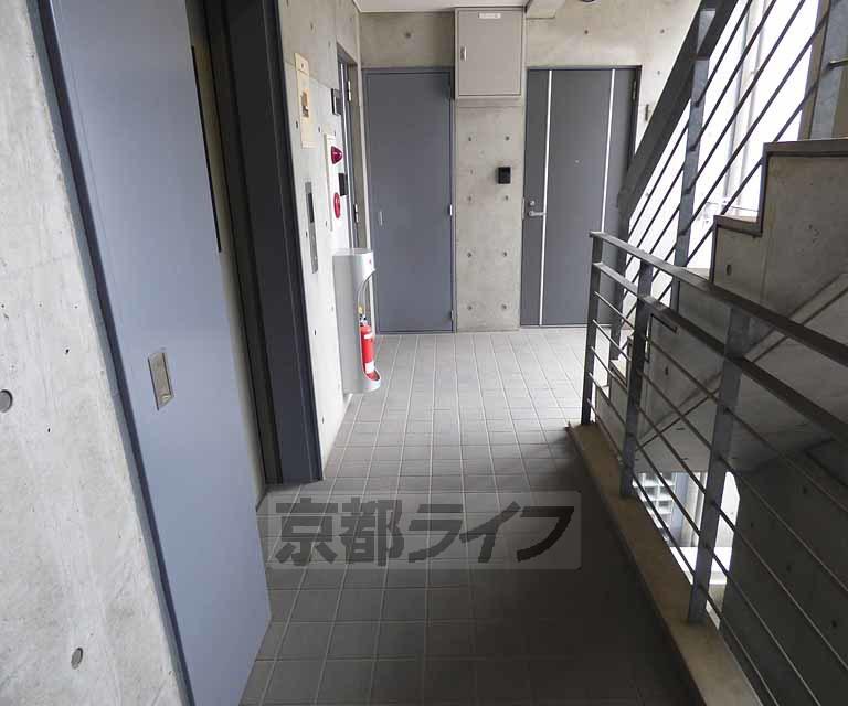 アヴィ四条