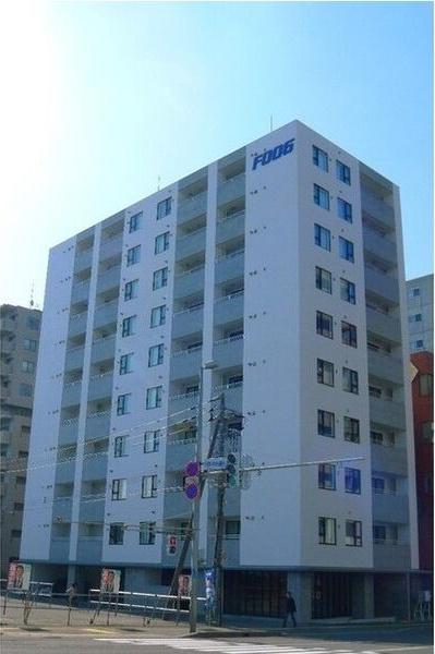 F006