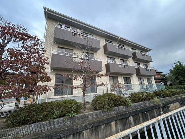 ファミール北野