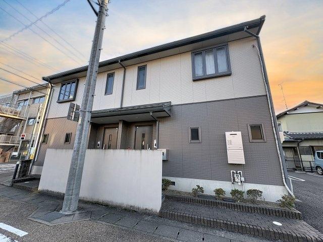 グレイシャス ナガラ